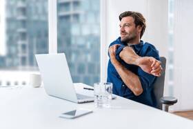 Přístroj pro kontrolu držení těla Beurer PC100 plast
