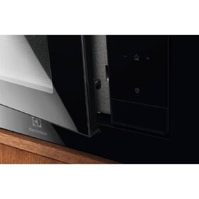 Mikrovlnná trouba Electrolux LMS4253TBX černá/nerez

 obrázek produktu 3 z 6