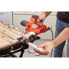 Okružní pila Black-Decker BES510-QS 400W 

 obrázek produktu 1 z 3