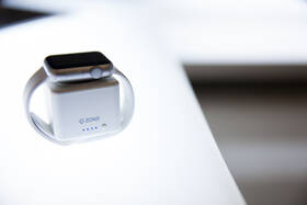 Powerbanka ZENS pro Apple Watch bílé

 obrázek produktu 2 z 3