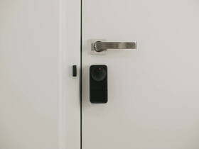 Zámek SwitchBot Lock Pro černý

 obrázek produktu 6 z 14