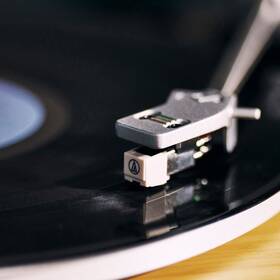 Gramofon Marley Stir It Up Wireless 2 černý/hnědý

 obrázek produktu 9 z 10