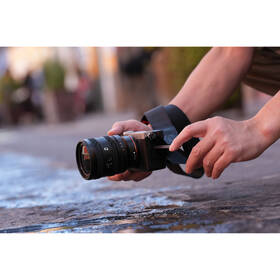 Objektiv Sony FE 24-50 mm f/2.8 G černý

 obrázek produktu 14 z 14