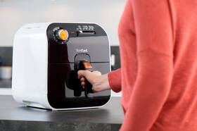 Fritéza horkovzdušná Tefal FRY DELIGH FX100015 

 obrázek produktu 18 z 32