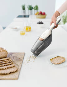 Tyčový vysavač Electrolux EER7ALLRGY bílý

 obrázek produktu 5 z 10