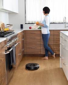 Robotický vysavač iRobot Roomba i7 

 obrázek produktu 30 z 32
