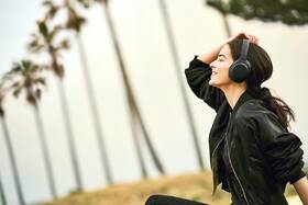 Sluchátka Sony WH-XB900N Extra Bass černá

 obrázek produktu 10 z 12