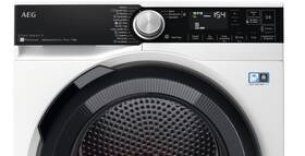 Set výrobků AEG LFR85166QC + TR959M6SC 

