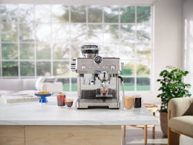 Pákový kávovar De'Longhi EC 9555.M nerez

 obrázek produktu 11 z 13