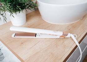 Žehlička na vlasy Concept GLAM Style VZ2110 bílá

 obrázek produktu 13 z 15