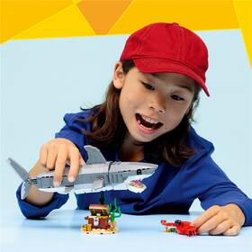Stavebnice LEGO® Creator 3 v 1 31381 Divoký žralok a truhla s pokladem 

 obrázek produktu 5 z 8