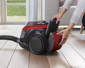 Podlahový vysavač Electrolux PC91-4RR červený

 obrázek produktu 7 z 7