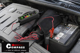 Nabíječka autobaterií Compass 12V, 120 Ah 07145 

 obrázek produktu 4 z 5