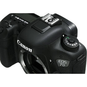Digitální fotoaparát Canon 7D Mark II, tělo + Adaptér W-E1 černý

 obrázek produktu 4 z 7