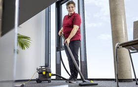 Víceúčelový vysavač Kärcher Professional T 11/1 Classic Adv Re!Plast Go!Further černý

 obrázek produktu 1 z 4