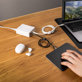 Nabíječka do sítě FIXED Charging Station, 2xUSB-C 1xUSB-A, GaN, PD 3.1, 140W bílá

 obrázek produktu 8 z 13