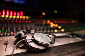 Sluchátka Austrian Audio Hi-X65 černá

 obrázek produktu 8 z 14