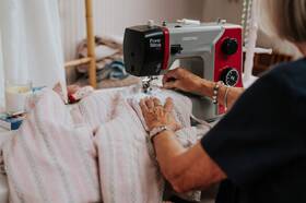 Šicí stroj Veritas Power Stitch PRO červený

 obrázek produktu 21 z 31
