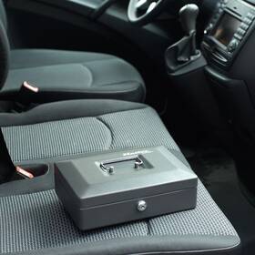 Bezpečnostní schránka Master Lock CB-10ML 

 obrázek produktu 3 z 3