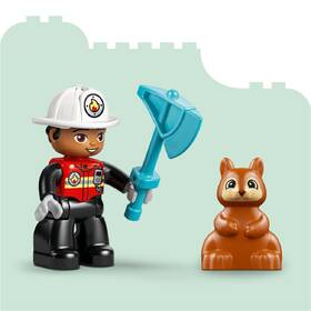 Stavebnice LEGO® DUPLO® 10473 Hasičské auto s hadicí a hasičem 

 obrázek produktu 7 z 9