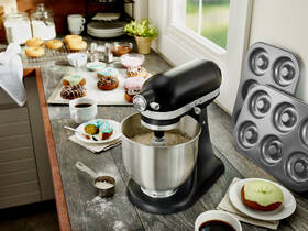 Kuchyňský robot KitchenAid 5KSM3311XEBM černý

 obrázek produktu 11 z 15