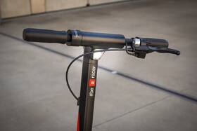 Elektrická koloběžka Aprilia eSR2 EVO 

 obrázek produktu 13 z 18