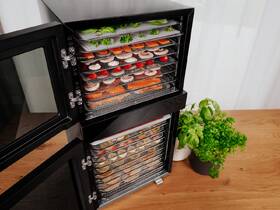 Sušička ovoce Concept SO7000 černá

 obrázek produktu 10 z 16