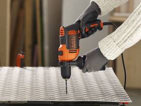  Black-Decker BEH710-QS 

 obrázek produktu 2 z 2