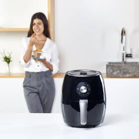 Fritéza horkovzdušná Black+Decker BXAF2500E černá

 obrázek produktu 9 z 9