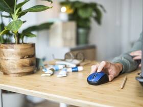 Myš Trust Yvi+ Silent Wireless Eco modrá

 obrázek produktu 9 z 13