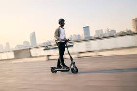 Elektrická koloběžka Segway F3 Pro E antracitová barva
