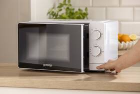 Mikrovlnná trouba Gorenje MO20CE1W5 bílá

 obrázek produktu 8 z 10