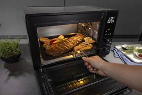 Mini trouba Hisense HOM30AF AirFry černá

 obrázek produktu 8 z 9