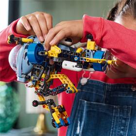 Stavebnice LEGO® Technic 42201 Hlubinná výzkumná ponorka 

 obrázek produktu 2 z 9