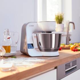 Kuchyňský robot Bosch MUM5XW13 
