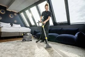 Tepovač koberců Kärcher Professional PUZZI 8/1 C ADV 

 obrázek produktu 2 z 2