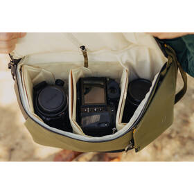 Batoh Peak Design Everyday Backpack 20L (v2) khaki

 obrázek produktu 5 z 9