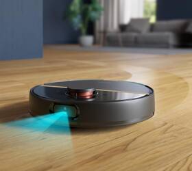 Robotický vysavač Philips XU7100/01 
