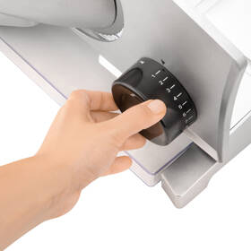 Kráječ Sencor SFS 3050SL 

 obrázek produktu 5 z 12