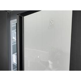 Chladnička s mrazničkou Electrolux LNT7ME36G2 bílá

 obrázek produktu 9 z 11