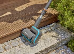 Čistič Gardena AquaBrush Universal 04/18V P4A (s baterií) 

 obrázek produktu 5 z 11