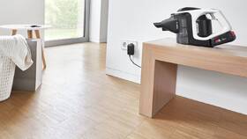 Tyčový vysavač Bosch BBS8213W (s baterií) bílý

 obrázek produktu 10 z 19