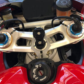 Držák na mobil SP Connect Moto Stem Mount 

 obrázek produktu 6 z 12