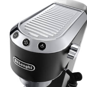 Pákový kávovar De'Longhi EC 685.BK černá barva
