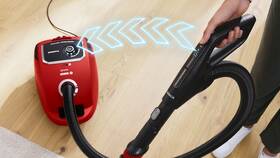 Podlahový vysavač Bosch BGL6PET3 červený

 obrázek produktu 6 z 15