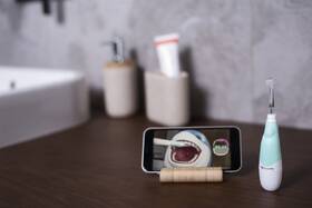 Zubní kartáček TrueLife SonicBrush Baby G bílý

 obrázek produktu 7 z 8