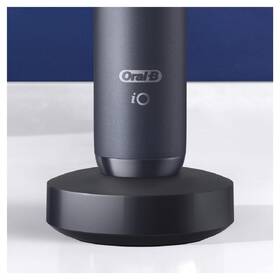 Set zubních kartáčků Oral-B Duo Black/White 

 obrázek produktu 4 z 9