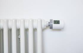 Termostatická hlavice Honeywell Home HR10EE, programovatelná, úsporná bílý

 obrázek produktu 2 z 2