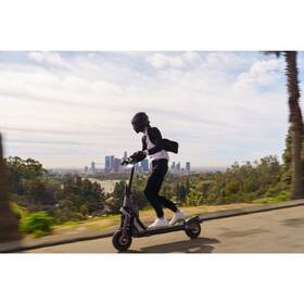 Elektrická koloběžka Segway SuperScooter GT2 

 obrázek produktu 23 z 23
