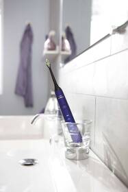 Zubní kartáček Philips HX9372/04 fialový

 obrázek produktu 11 z 18